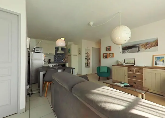 Sg390-121 - 3 Pieces 6 Couchages Gilles Croix De Vie *